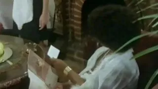 Kučka svijetle kose najbolji porno film cura ugodi svojoj prsatoj crnki kuki sa dildom