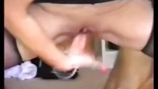 Dva brutalna klinca u kavezu pohlepno jebaju jednu seksi crnku u dupe najbolji porno video