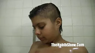 Atraktivna azijska beba dvostruko je penetrirana najbolja porno stranica u hardcore sesiji gangbanga