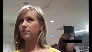 Seksi beba sa šarmantnim očima daje duboko grlo pušenje na pov najbolji besplatni porno filmovi kameri