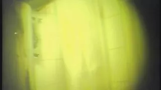 Seksi gavran kosa prljavština najboljiporno u naočalama ugodi jednom zgodnom pastuhu u kadi