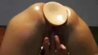 Lijepa porno manekenka u najbolja porno glumica seksi odjeći pere macu prije lizanja